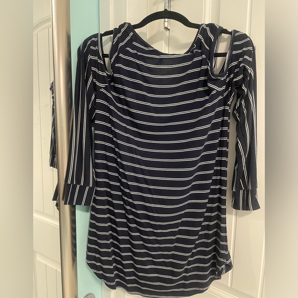 Dynamite Cold Shoulder Top - Picture 2 of 4